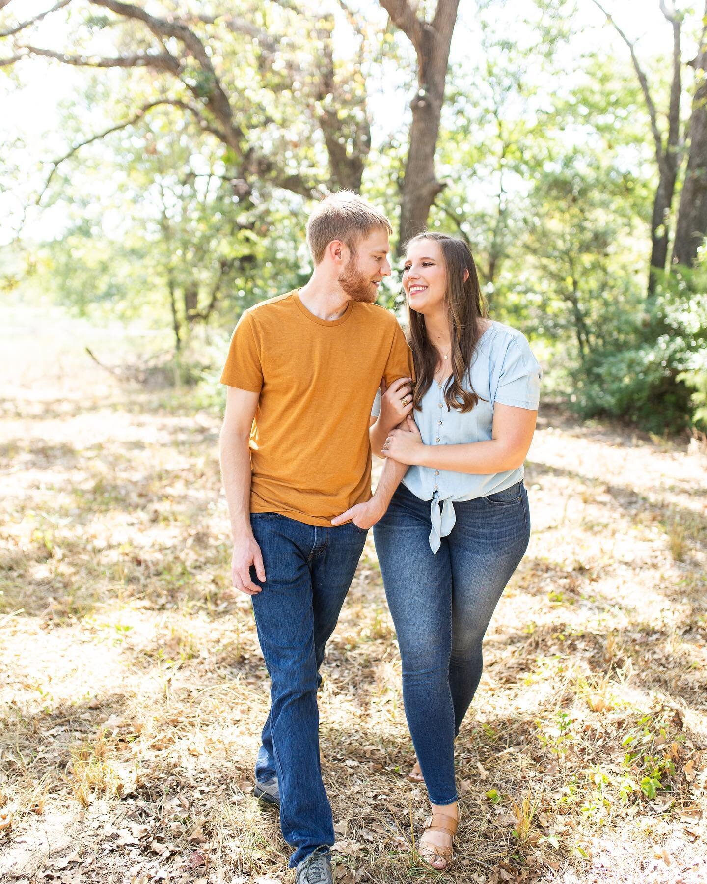 Ohh heck yes... today is the day to #wifeupfife ✨ excited to be @starhillranch for @itsfifeoclocksomewhere  and Andrew&rsquo;s wedding! We took their engagement photos almost a year ago on Andrew&rsquo;s family&rsquo;s property!